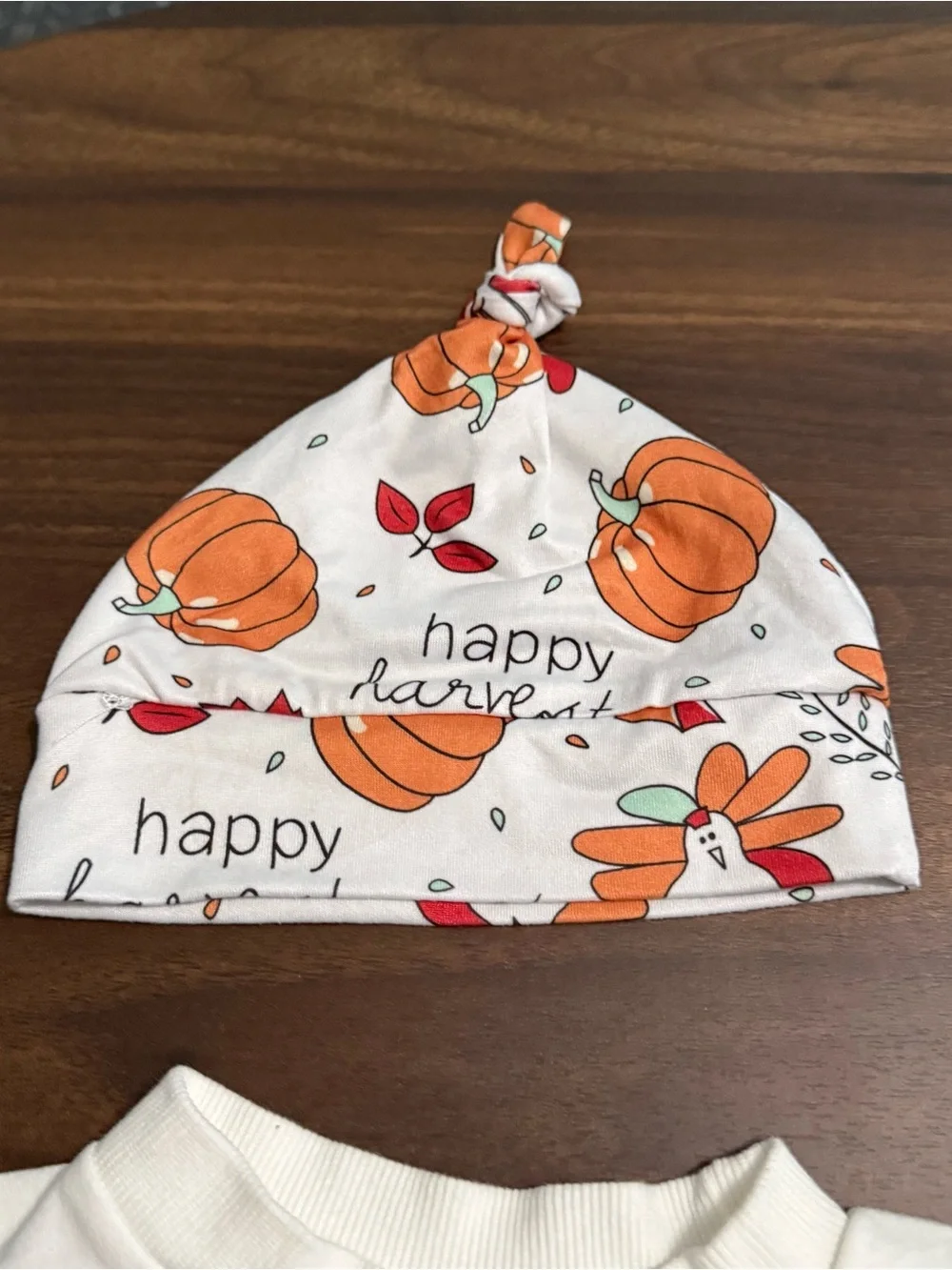 SoldBaby girl fall / Halloween romper and hat set